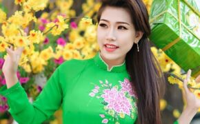 Á khôi Hoàng Y Nhung dịu dàng đón nắng Xuân