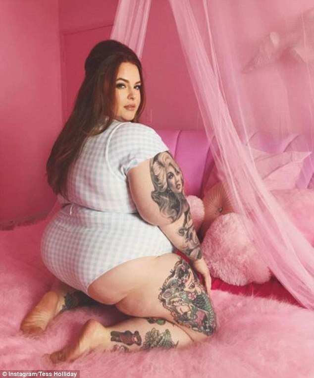  Người mẫu Tess Holliday khoe ảnh gợi cảm trên trang cá nhân ngày 18/1 vừa qua 