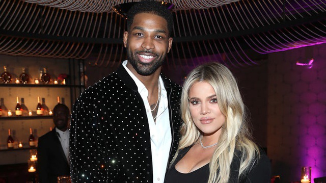  Khloe Kardashian vừa thông báo cô đặt tên con gái mới chào đời là True - tạm dịch là Sự Thật 