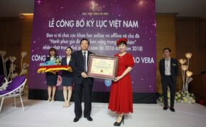 Nữ hoàng hạnh phúc – Cuốn sách truyền cảm hứng cho nhiều phụ nữ Việt