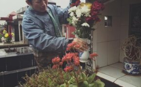 Chuyện người chồng nhớ thương vợ sau 10 năm tử biệt gây xúc động