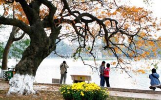 Bờ Hồ 6 giờ sáng