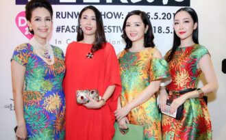 Những mỹ nhân gợi cảm trên thảm đỏ Tuần lễ thời trang Việt Nam 2016