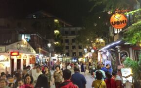 Rộn ràng không khí Giáng sinh ở Huế