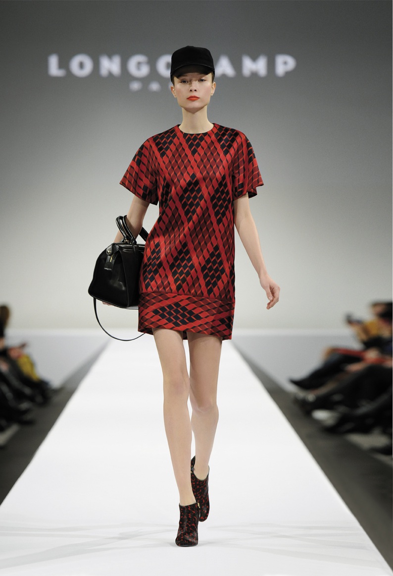 Longchamp ra mắt BST ready-to-wear mùa Thu 2014