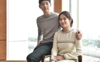 Song Hye Kyo khen bạn trai “tin đồn” Song Joong Ki nam tính