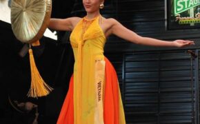 Người đẹp Hoa hậu hòa bình thế giới 2016 rực rỡ sắc màu quốc phục