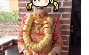 Cô dâu Trung Quốc đeo hàng chục kg vàng trong ngày cưới