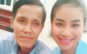 Hoa hậu Phạm Hương hủy hết lịch trình, vội vã về Hải Phòng vì bố bệnh nặng