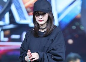 Dương Mịch tiều tụy, gầy gò vì scandal ngoại tình của chồng