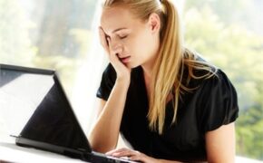 Nữ giám đốc trẻ nhập viện tâm thần vì làm việc quá sức