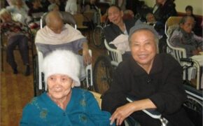 Xúc động với lời nhắn nhủ từ viện dưỡng lão của mẹ