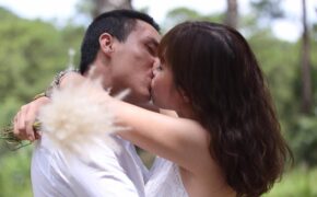 Hạnh phúc ngọt ngào của MC Hoàng Linh