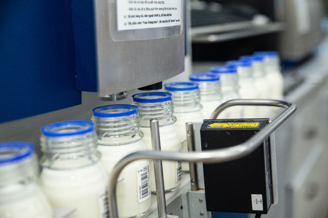 Sữa Cô gái Hà Lan tự hào có nguồn sữa nguyên liệu lớn và an toàn hơn chuẩn 11 lần - 6