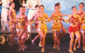 Thưởng thức những điệu múa đẹp mắt về biển cả