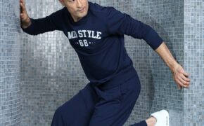 Johnny Trí Nguyễn ấn tượng trong BST mới