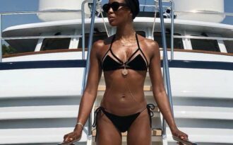 50 tuổi, Naomi Campbell chưa sẵn sàng để làm mẹ