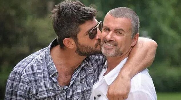 Thi thể của George Michael vẫn chưa được chôn cất