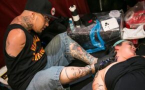 10 năm khổ luyện bật máu chân để trở thành nghệ sỹ độc nhất thế giới