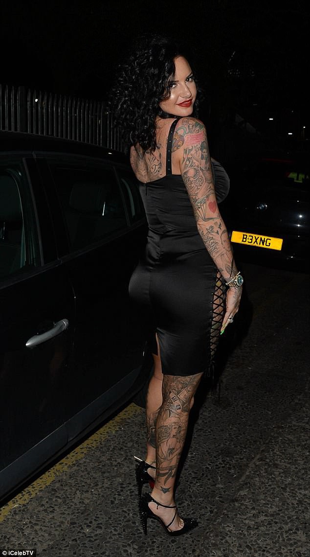  Jemma Lucy được biết tới qua show truyền hình ăn khách Ex On The Beach 