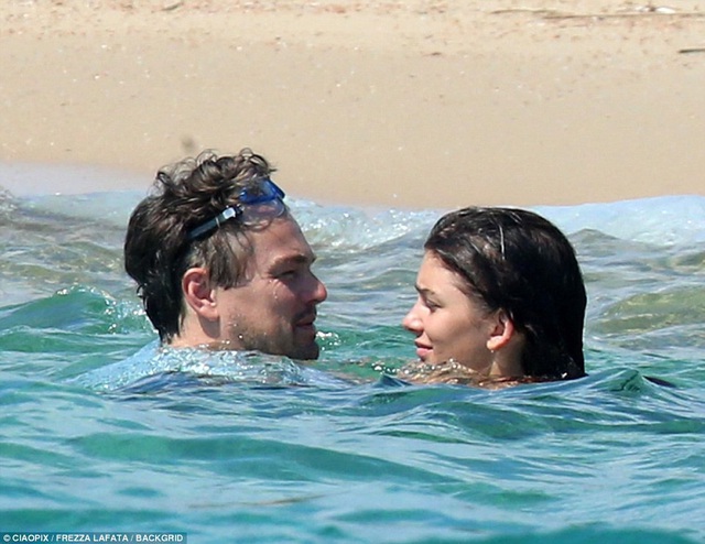  Leonardo DiCaprio và Camila Morrone tuy mới hẹn hò nhưng quen nhau đã lâu 