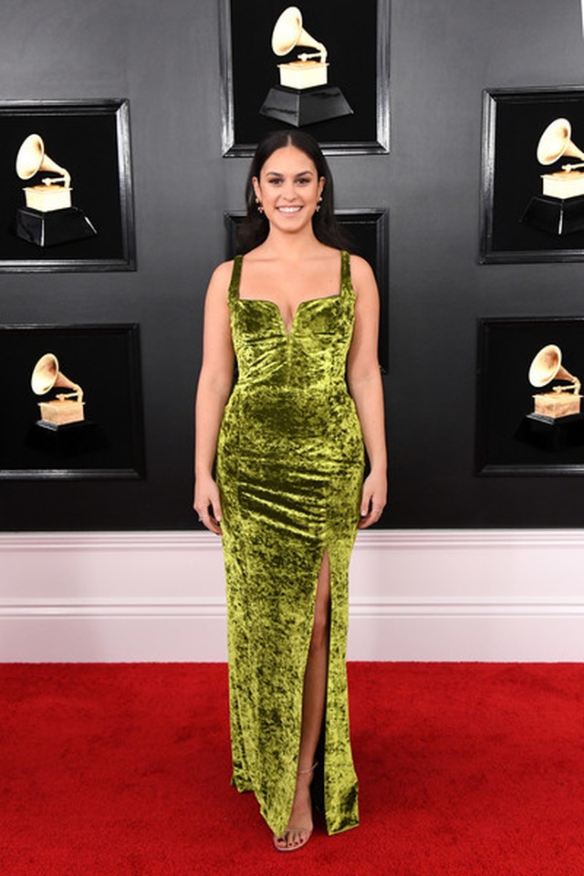 Người đẹp lộng lẫy váy áo trên thảm đỏ Grammy 2019 - 25