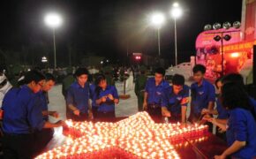 Bình Định: Hơn 700 Đoàn viên thanh niên thắp nến tri ân Anh hùng Liệt sỹ