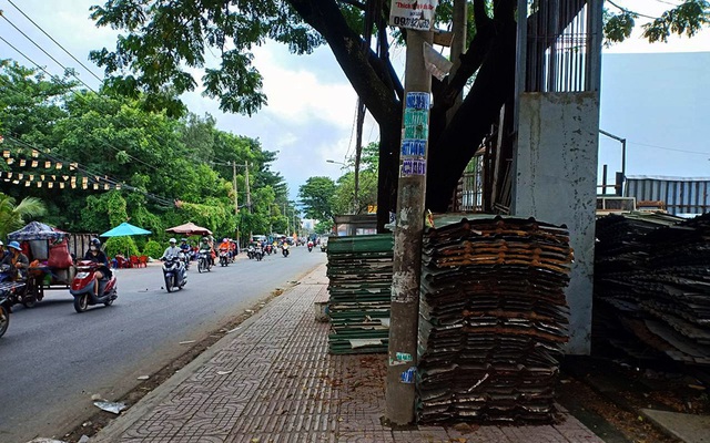 Một bãi tập kết tôn trên đường Bình Long