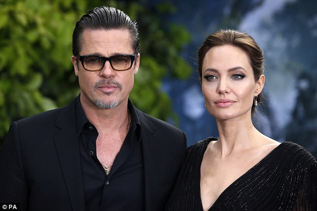  Angelina và Brad đang cố gắng cư xử với nhau bằng sự tôn trọng, cả 2 cùng chăm lo cho các con 