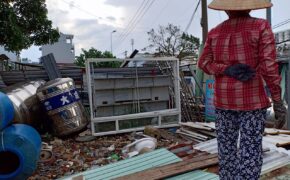 Lạc vào “thánh địa” đồ nội thất cũ ở Sài thành