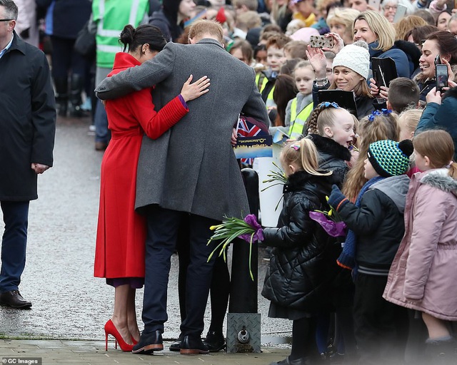 Công nương Meghan Markle: Bầu bí vẫn xinh đẹp - Ảnh 12.