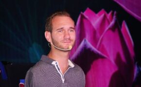 Khoản thù lao diễn thuyết tại Việt Nam, Nick Vujicic dùng làm gì?