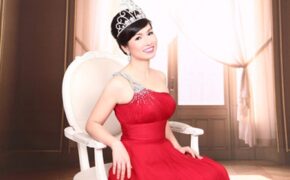 Hoa hậu Bùi Bích Phương bất ngờ “tái xuất”