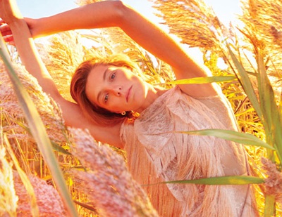 Daria Werbowy xinh đẹp giữa thiên nhiên