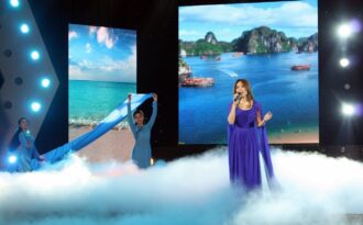 Mỹ Tâm xinh đẹp như nữ thần trong đêm nhạc Tết An Bình