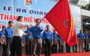 Hàng ngàn thanh niên nô nức ra quân tình nguyện hè 2012