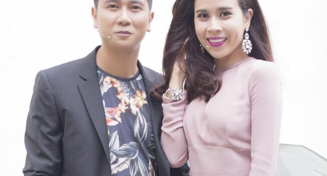 Vợ chồng Lưu Hương Giang-Hồ Hoài Anh xuất hiện sành điệu