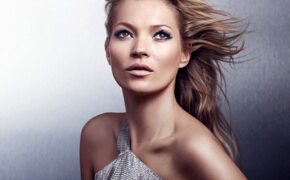 40 tuổi, siêu mẫu Anh vẫn trẻ đẹp