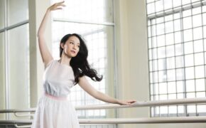 Rực rỡ ngày hè cùng Linh Nga