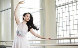 Rực rỡ ngày hè cùng Linh Nga