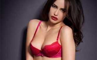 Nóng rực với chùm ảnh của chân dài 9X