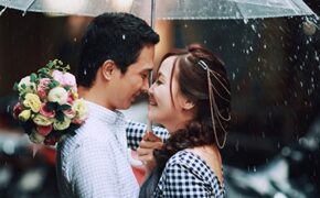 Ảnh cưới độc đáo giữa ngày mưa lụt của cặp đôi Hà thành