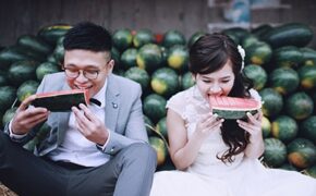 Bộ ảnh cưới đáng yêu từ Hà Nội tới Mộc Châu của cặp đôi Hồng Kông