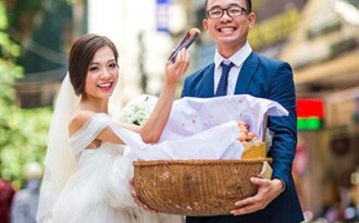 Bộ ảnh cưới đậm chất Hà Nội của cặp đôi VTV