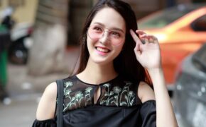 Á hậu Hoàng Anh lần đầu tái xuất sau khi lấy chồng, sinh con