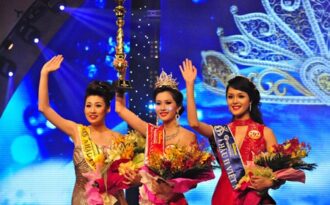 Những hình ảnh đáng nhớ trong đêm chung kết HH Việt Nam 2012