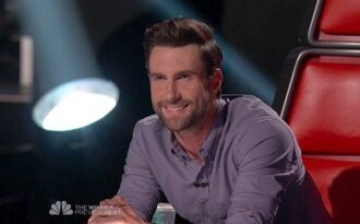 Adam Levine khoe vẻ điển trai trong quảng cáo mới