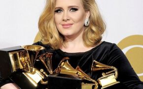 Adele lại lập loạt kỷ lục mới với album “25”