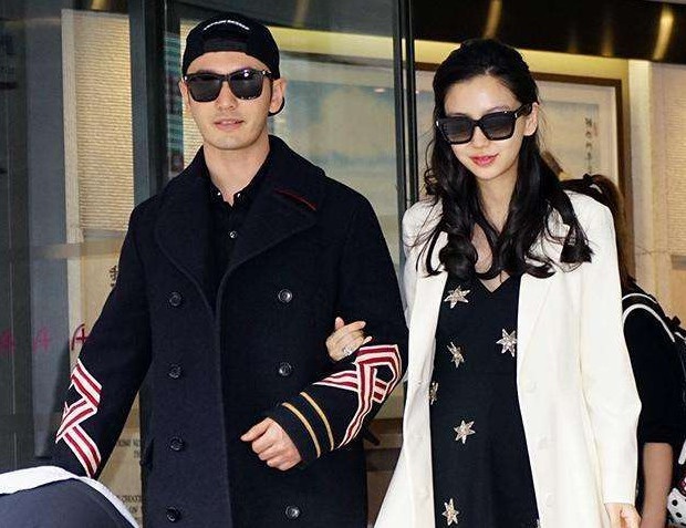  Angelababy thon thả và rạng ngời đáng kinh ngạc khi xuất viện vài ngày sau khi sinh con trai. 