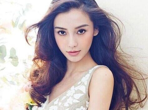 Fan xôn xao vì tin Angelababy mang thai